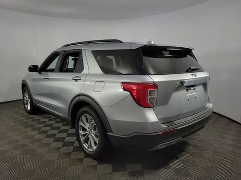 Used 2020 Ford Explorer XLT w/ Equipment Group 202A image 9