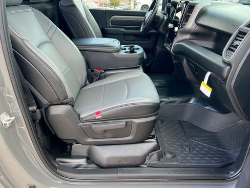 New 2026 RAM 2500 Tradesman AWD/4WD image 16