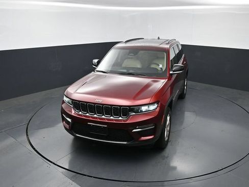 Used 2022 Jeep Grand Cherokee Limited AWD/4WD image 18