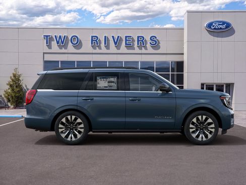 New 2027 Ford Expedition Platinum w/ Driver's Package AWD/4WD image 5
