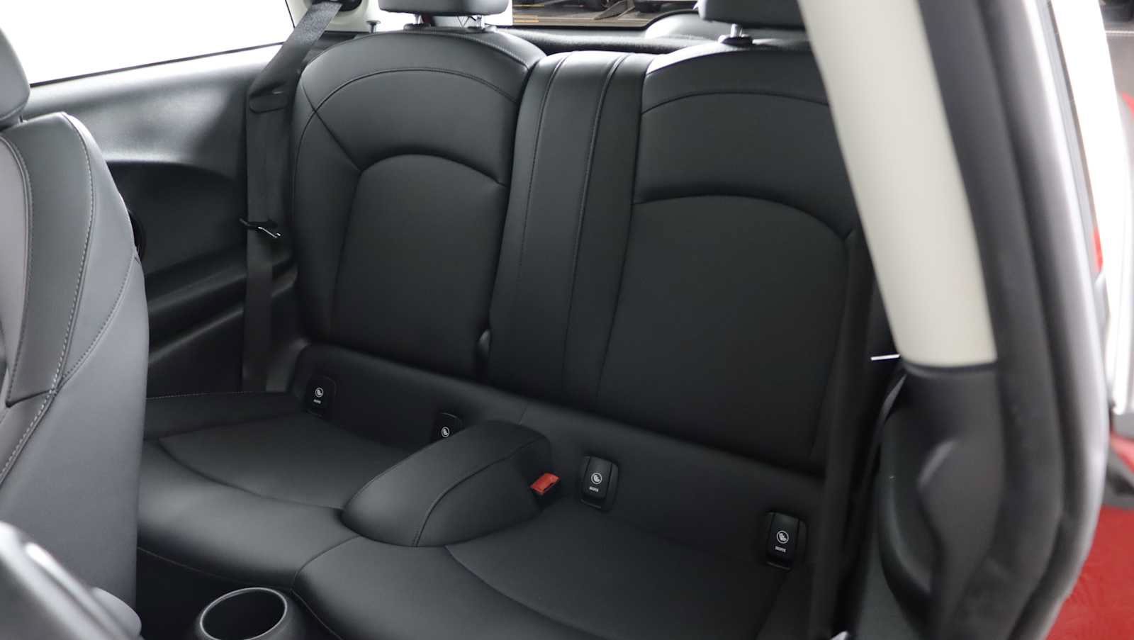 Used 2024 MINI Cooper S FWD image 13