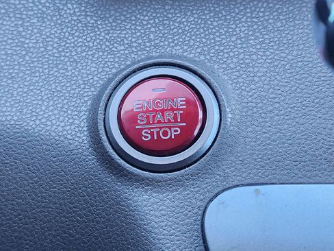 Used 2015 Honda Odyssey Touring Elite image 21