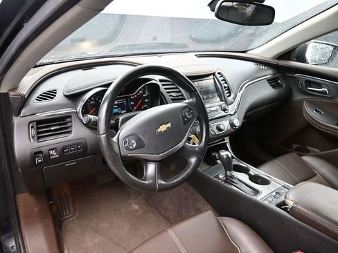 Used 2014 Chevrolet Impala LT image 12