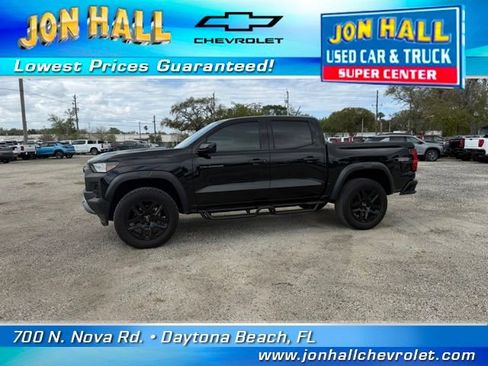 Used 2024 Chevrolet Colorado Trail Boss w/ Technology Package image 3