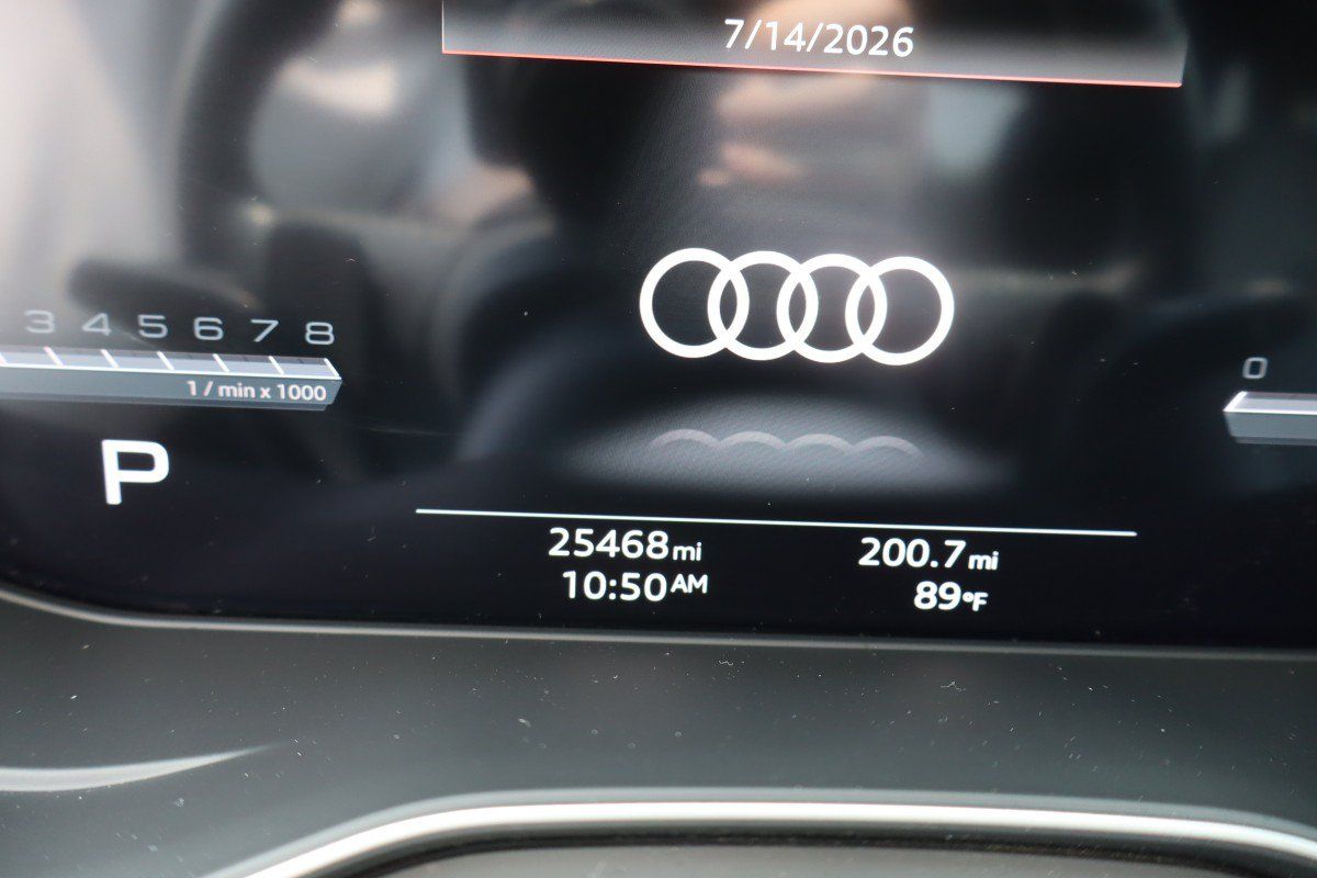 Used 2022 Audi SQ5 Premium Plus w/ Premium Plus Package AWD/4WD image 10