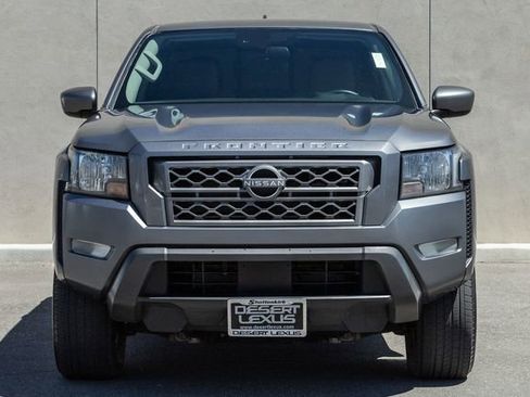 Used 2023 Nissan Frontier SV w/ Technology Package image 2