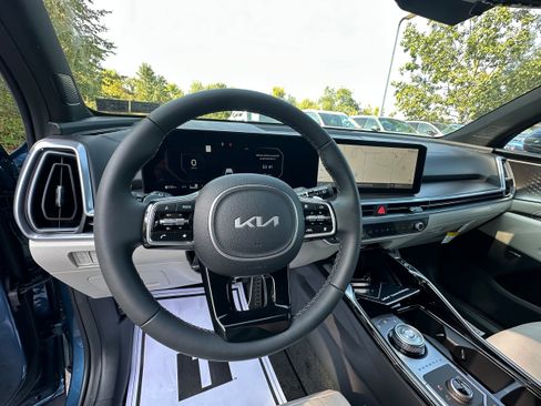 New 2025 Kia Sorento SX Prestige image 37