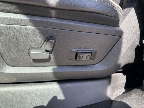 Used 2021 RAM 2500 Laramie AWD/4WD image 12