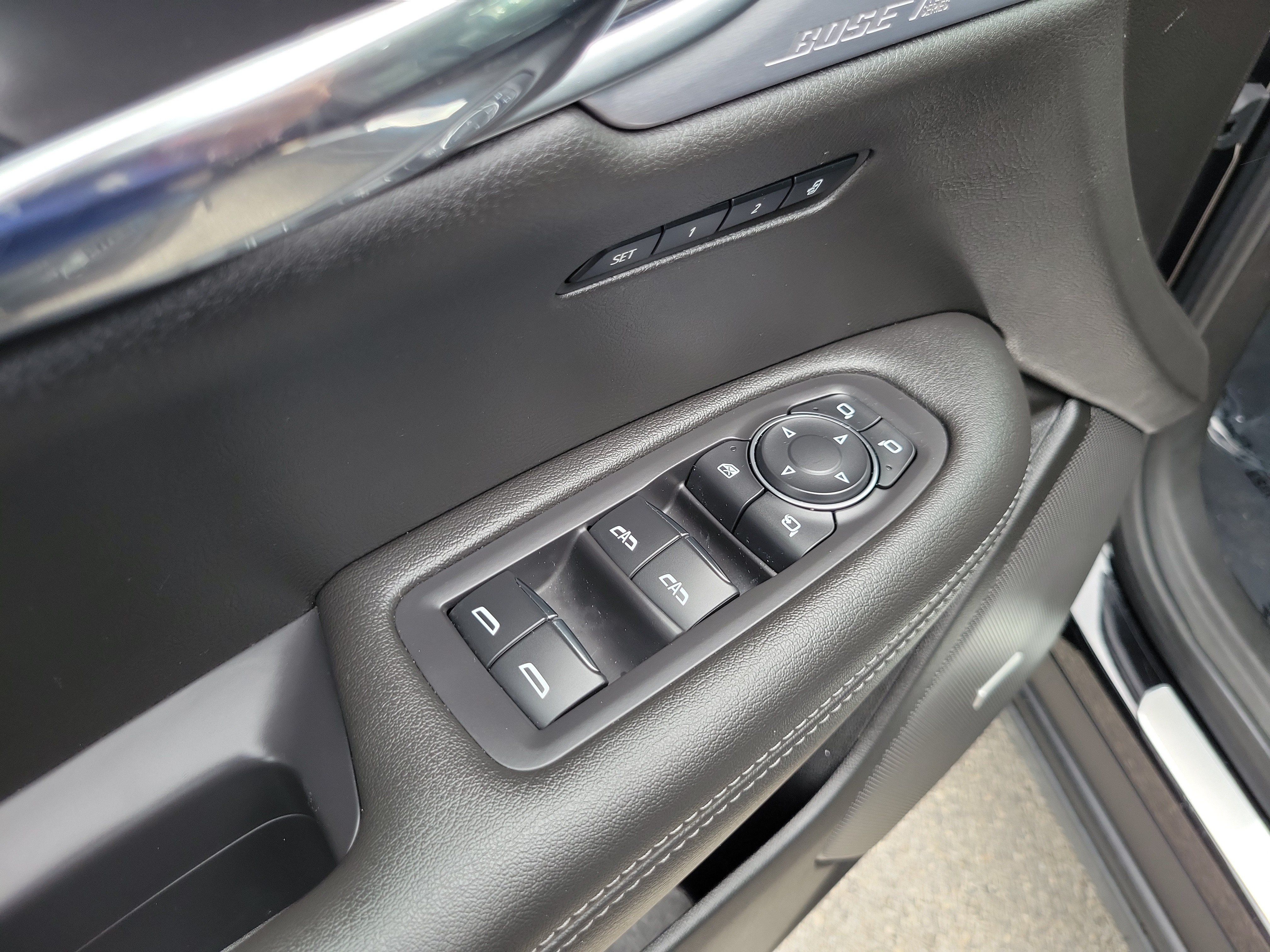 Used 2023 Cadillac XT6 Premium Luxury FWD image 26