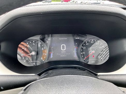 Used 2025 Jeep Compass Limited AWD/4WD image 16