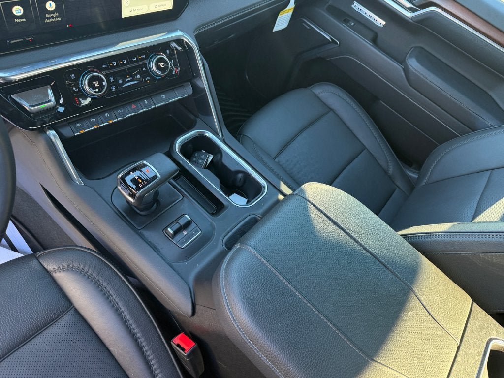 Used 2026 GMC Sierra 1500 Denali w/ Technology Package AWD/4WD image 18