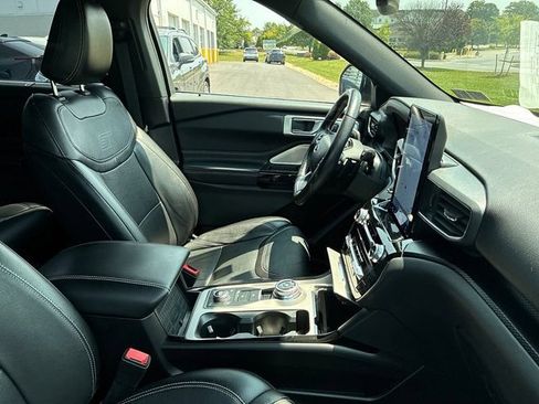 Used 2022 Ford Explorer ST w/ Equipment Group 401A AWD/4WD image 22