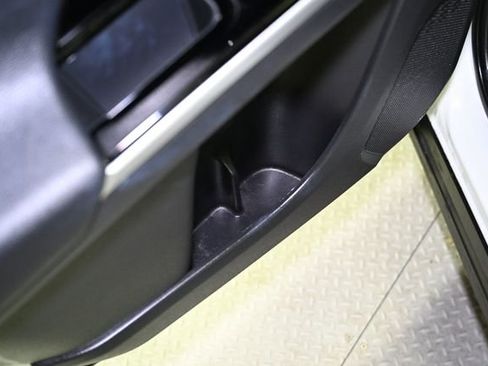 Used 2024 Toyota bZ4X XLE image 55