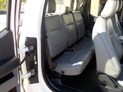 Used 2022 Ford F150 XL w/ Equipment Group 101A High AWD/4WD image 31