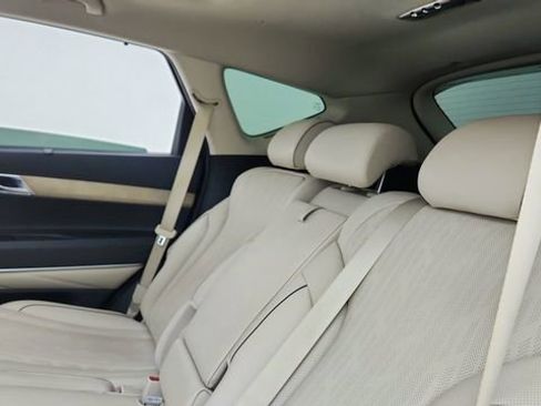 Used 2024 Genesis GV80 2.5T w/ Prestige Package image 31