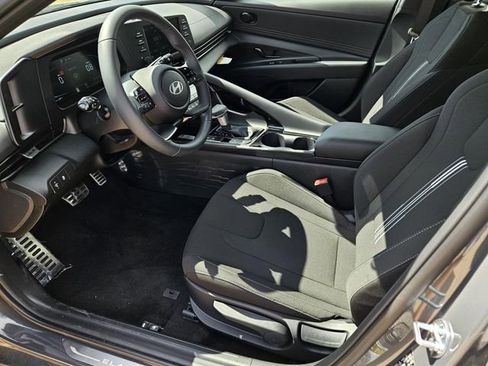 New 2026 Hyundai Elantra SEL Sport image 13