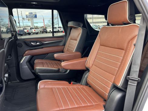 Used 2024 GMC Yukon Denali Ultimate image 25