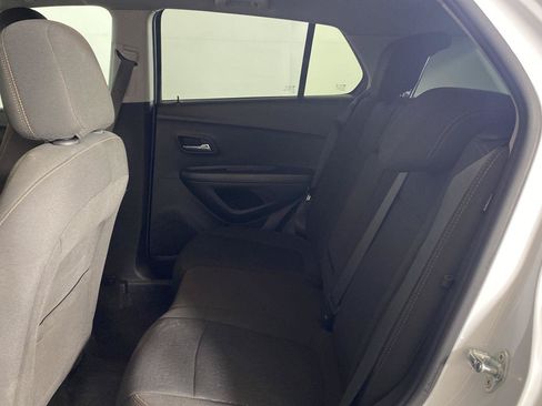 Used 2020 Chevrolet Trax LS w/ Tint and Cruise Package FWD image 11