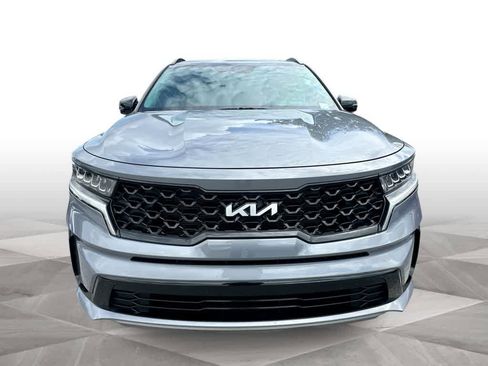 Used 2022 Kia Sorento S FWD image 3