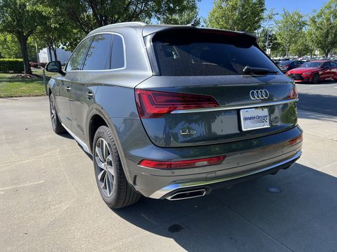 Used 2023 Audi Q5 2.0T Premium w/ Convenience Package image 8