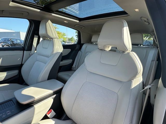 Certified 2024 Nissan Ariya AWD image 23