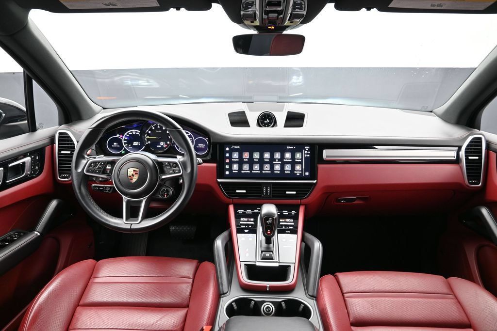 Certified 2023 Porsche Cayenne Platinum Edition AWD/4WD image 20