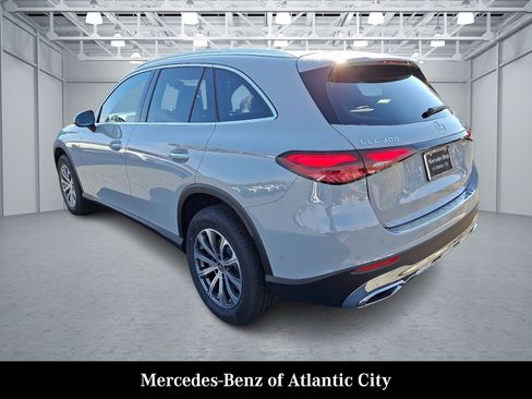 New 2026 Mercedes-Benz GLC 300 4MATIC image 3
