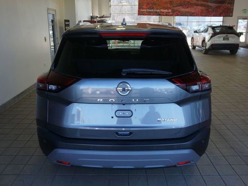 Used 2021 Nissan Rogue SV image 17
