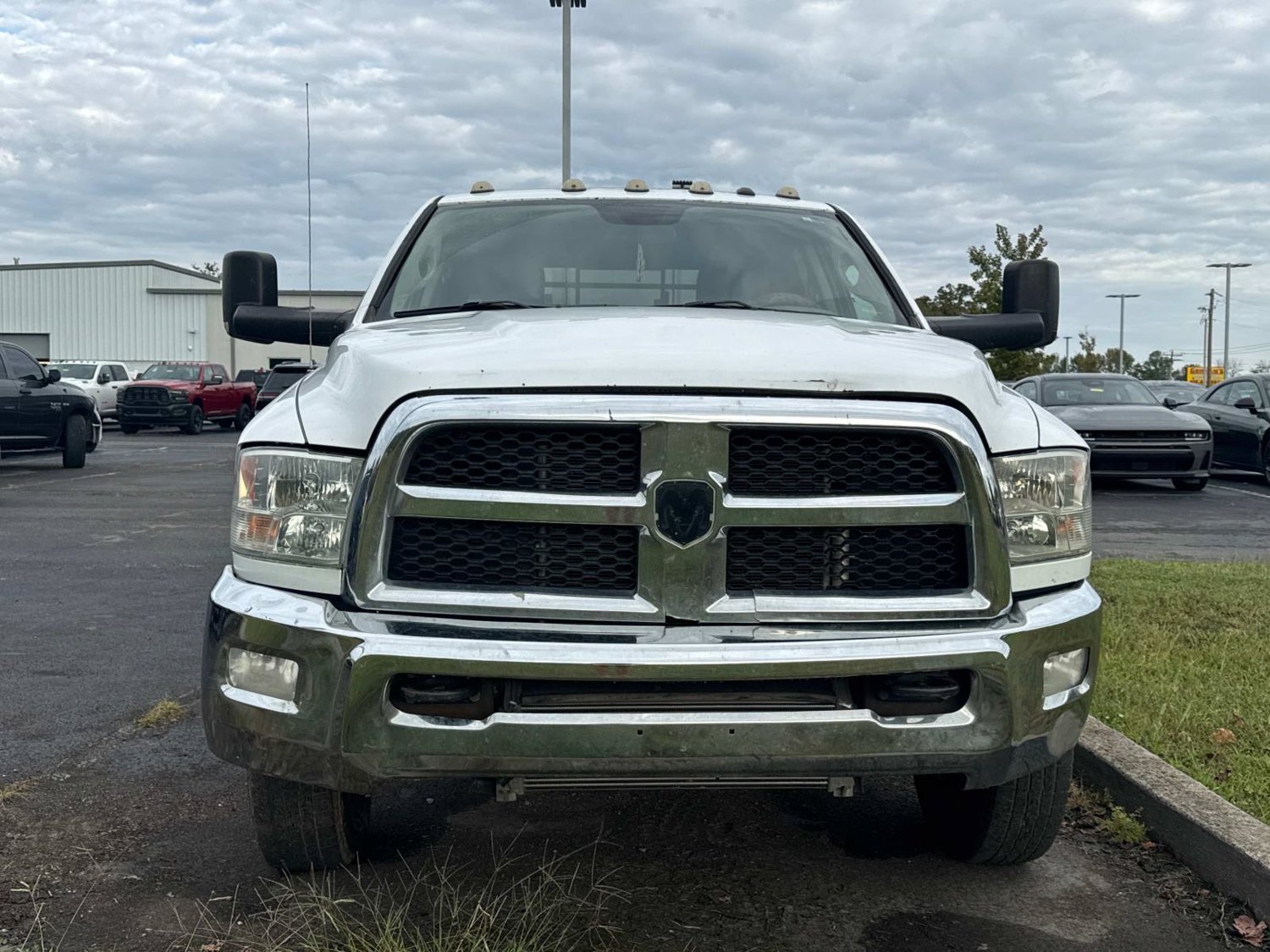 Used 2018 RAM 3500 Tradesman w/ Chrome Appearance Group AWD/4WD image 5