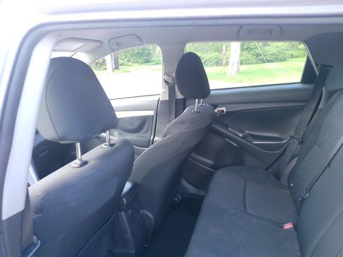 Used 2010 Toyota Matrix FWD image 40