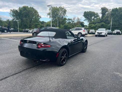 Used 2024 MAZDA MX-5 Miata Sport RWD image 15