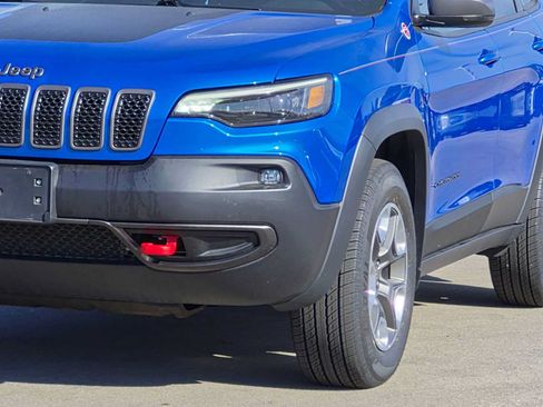 Used 2019 Jeep Cherokee Trailhawk AWD/4WD image 10