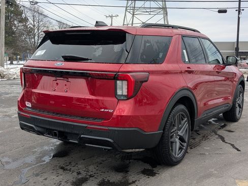 New 2026 Ford Explorer ST-Line w/ ST-Line Street Pack image 4