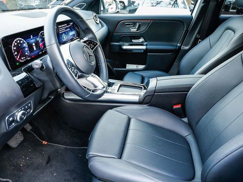 Certified 2025 Mercedes-Benz GLA 250 image 5