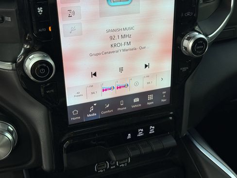 Used 2025 RAM 1500 Laramie w/ Sport Appearance Package image 22