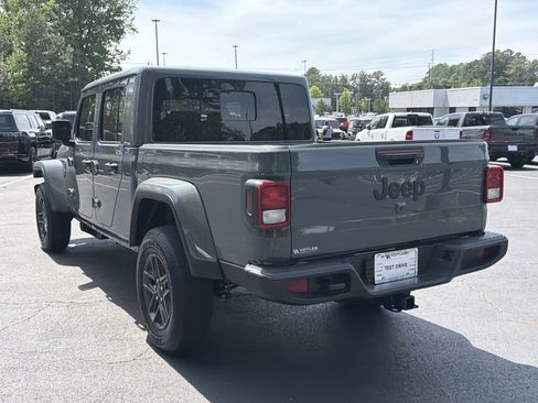 New 2026 Jeep Gladiator Sport AWD/4WD image 6