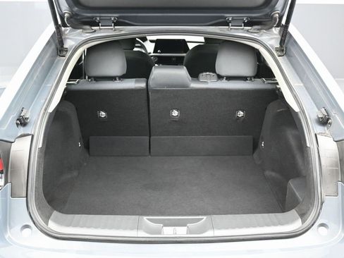 Used 2024 Toyota Prius LE image 15