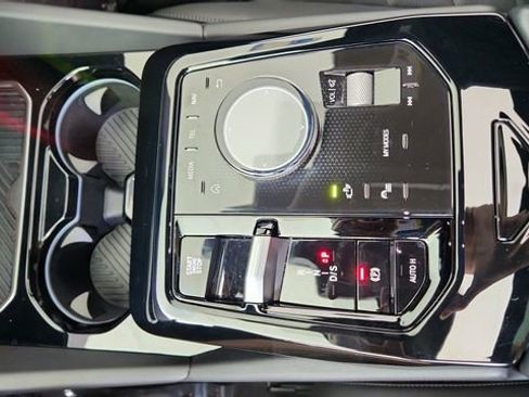 Used 2024 BMW 530i image 47