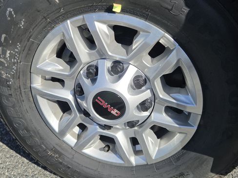 New 2026 GMC Sierra 2500 Pro w/ Convenience Package image 15