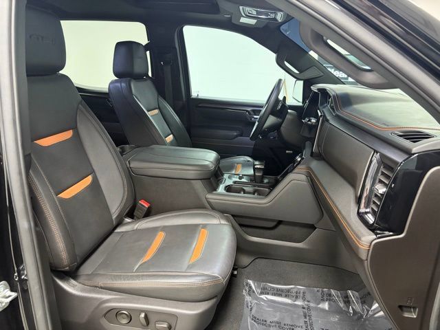 Used 2025 GMC Sierra 1500 AT4 w/ Technology Package AWD/4WD image 56