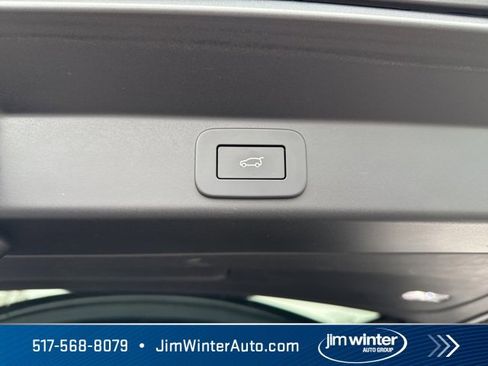 Used 2024 Land Rover Range Rover Sport Dynamic SE image 27