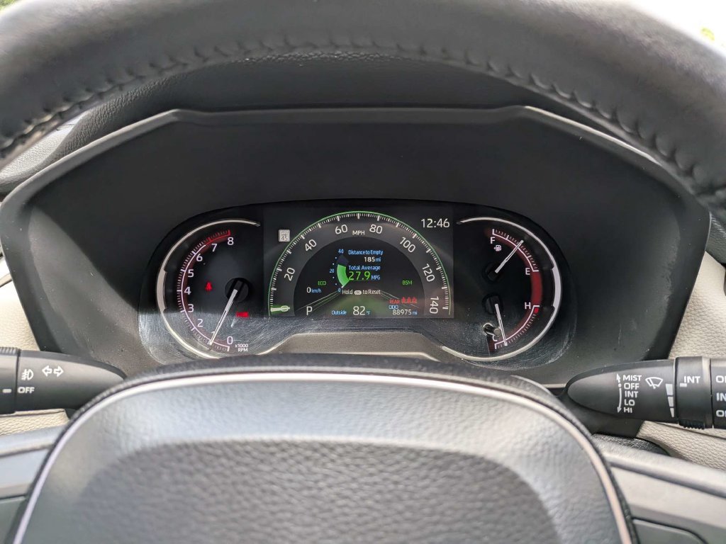 Used 2023 Toyota RAV4 XLE Premium FWD image 27