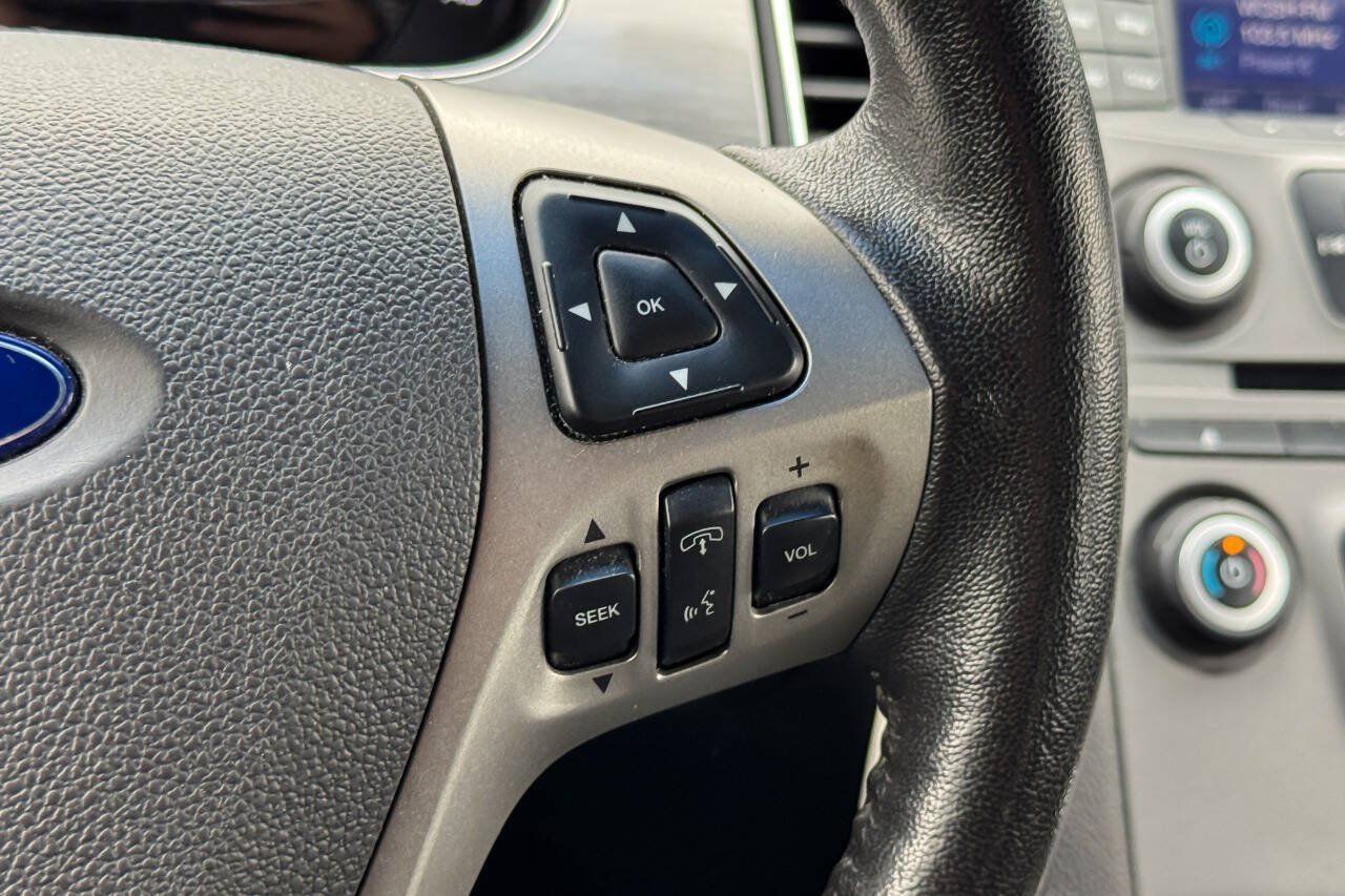 Used 2016 Ford Taurus SEL FWD image 23