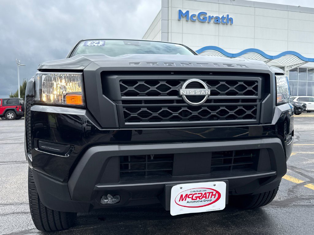 Used 2024 Nissan Frontier S w/ S Utility Package AWD/4WD image 13
