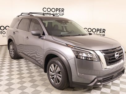 Used 2025 Nissan Pathfinder SV