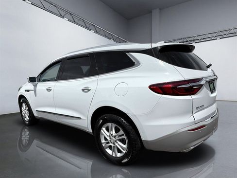 Used 2020 Buick Enclave Essence FWD image 5