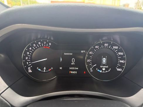 Used 2020 Lincoln MKZ Reserve w/ Monochromatic Package FWD image 18