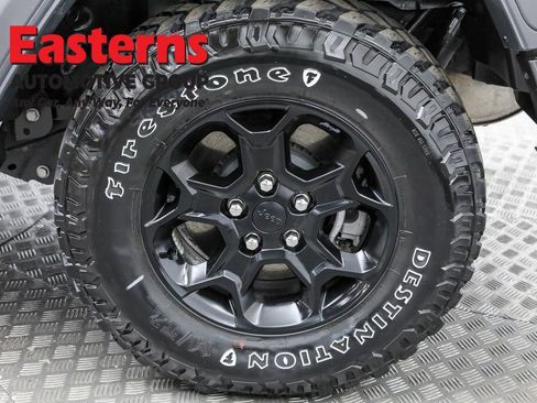 Used 2023 Jeep Wrangler Unlimited w/ Dual Top Group image 31