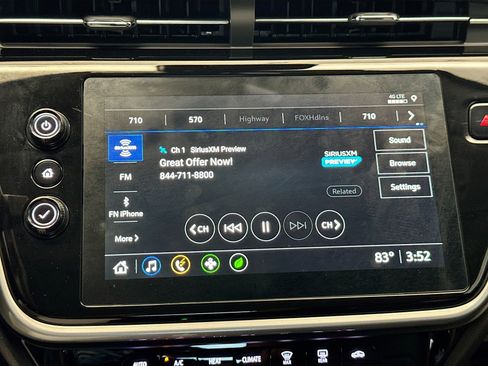 Used 2023 Chevrolet Bolt EUV Premier image 9