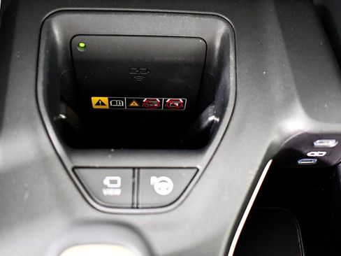 Used 2023 Toyota Crown Platinum image 35